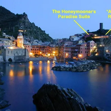 The Honeymooners' Paradise *